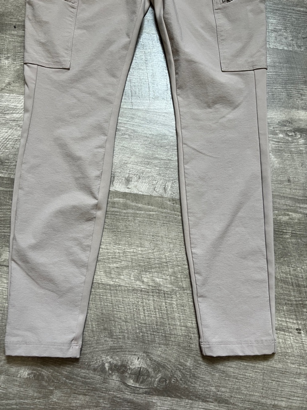Athleta Headlands Hybrid High Rise Cargo Legging - Picture 5 of 15